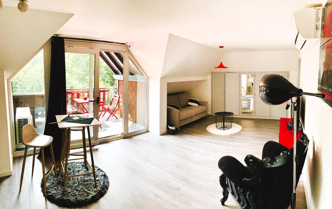 Hotel Aux Couleurs D'Alsace Ostwald Esterno foto